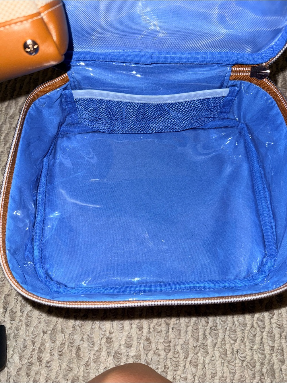 3 Piece Stephanie Johnson Cream and Blue Cosmetic Train Case Set - Picture 9 of 11